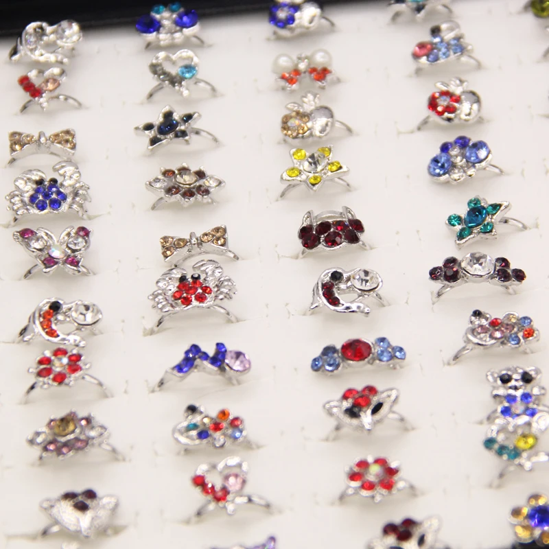 Оптовая продажа 5 штук в наборе ассорти с украшением виде кристаллов кольцо