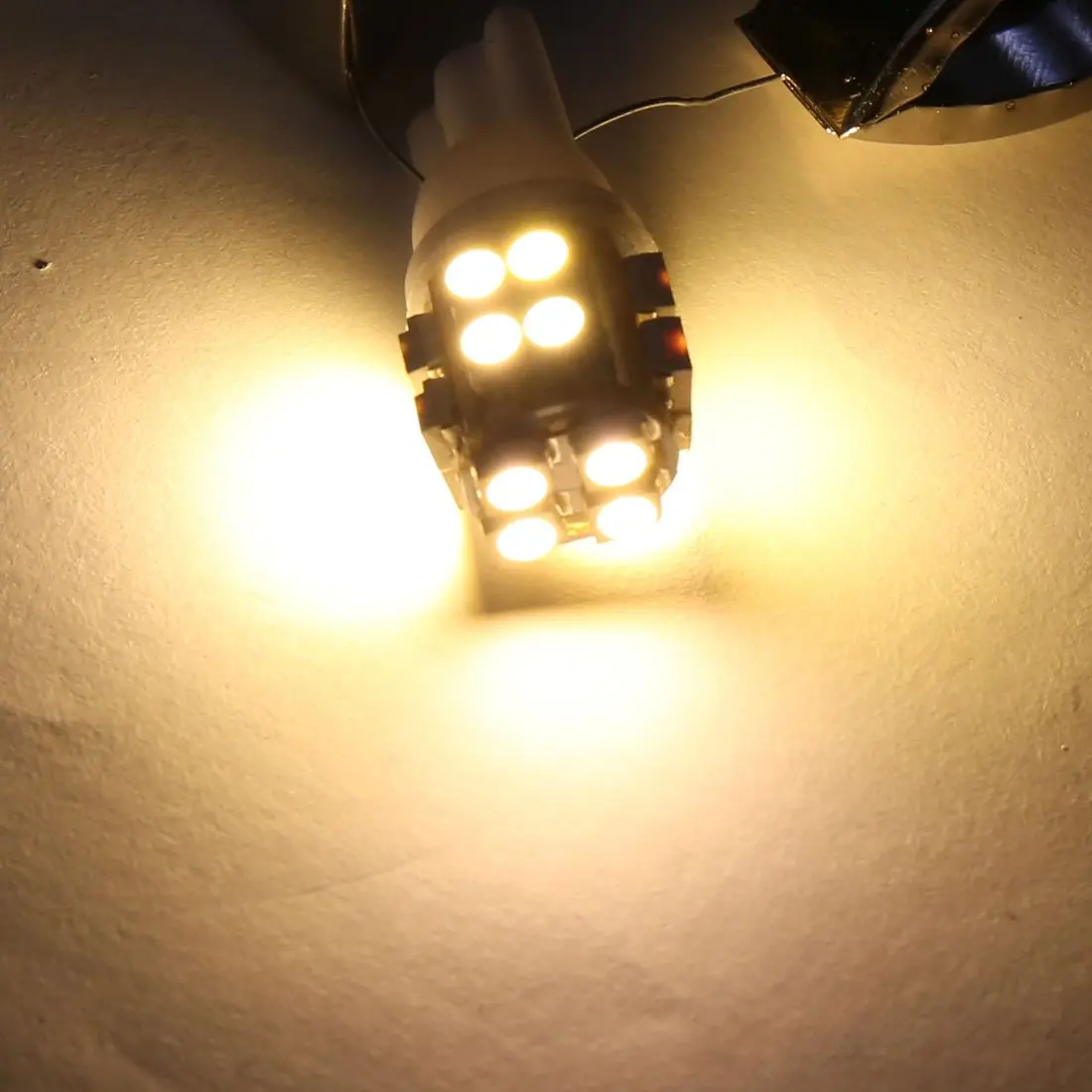 

Uxcell 4 . T10 20 SMD