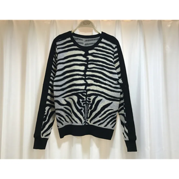 Женский зимний шерстяной костюм комплект из двух предметов: укороченный топ без