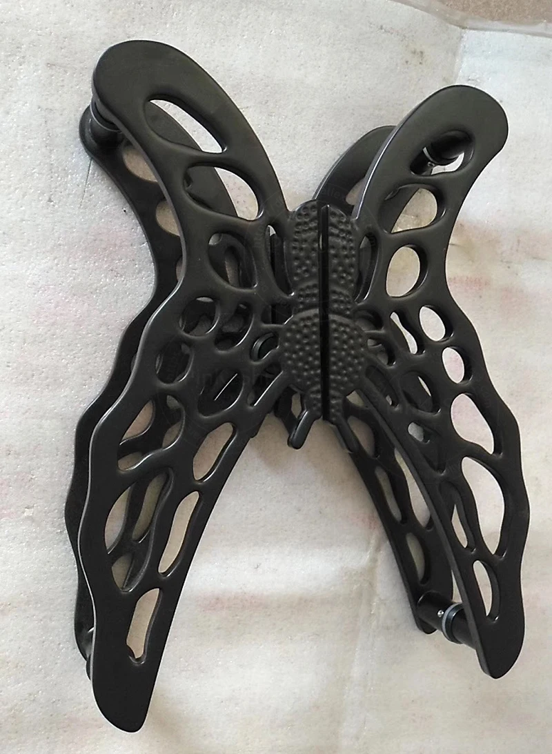 Резная дверная ручка в виде бабочки элегантный стиль золотой цвет однотонная