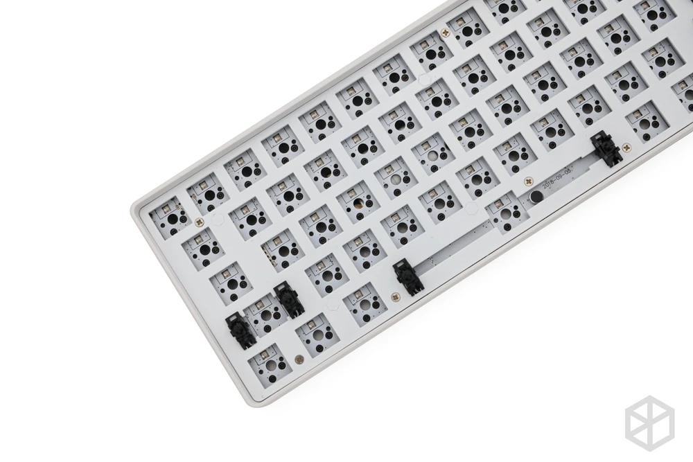 Gk61 60% пользовательская механическая клавиатура с rgb переключателем светодиоды как замена розетки мощный контроль программного обеспечения Тип c пластина pcb чехол