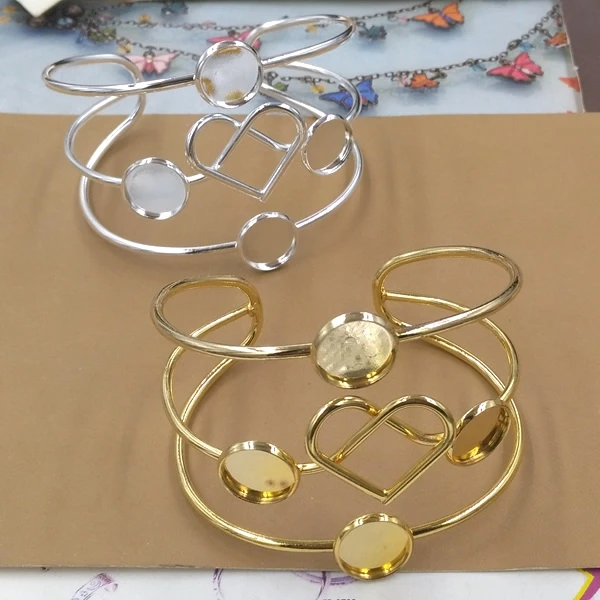 Новый Кабошон 12 мм Браслет манжета с открытым сердцем Четыре настройки Круглые