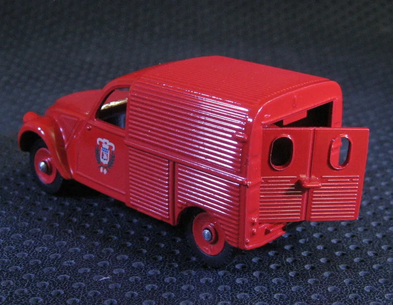 DAN TOYS 1:43 Citro en 2CV Classic2 антикварные модели бутиковые автомобили из сплава игрушки