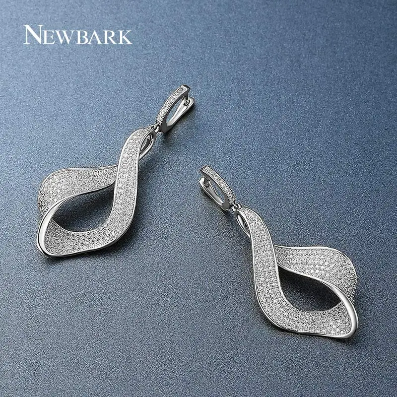 Newbark Мода цветок белый золотые серьги проложили AAA + Цирконий свадебные Серьги для