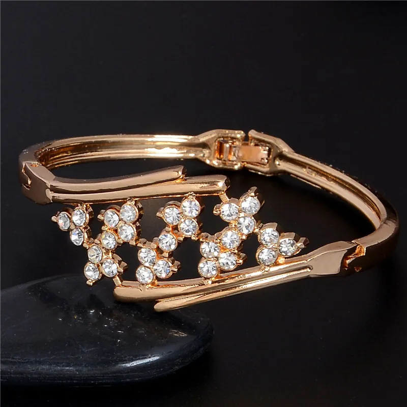 Женский браслет из индийского сплава с цветком и кристаллом фианита|bracelets &