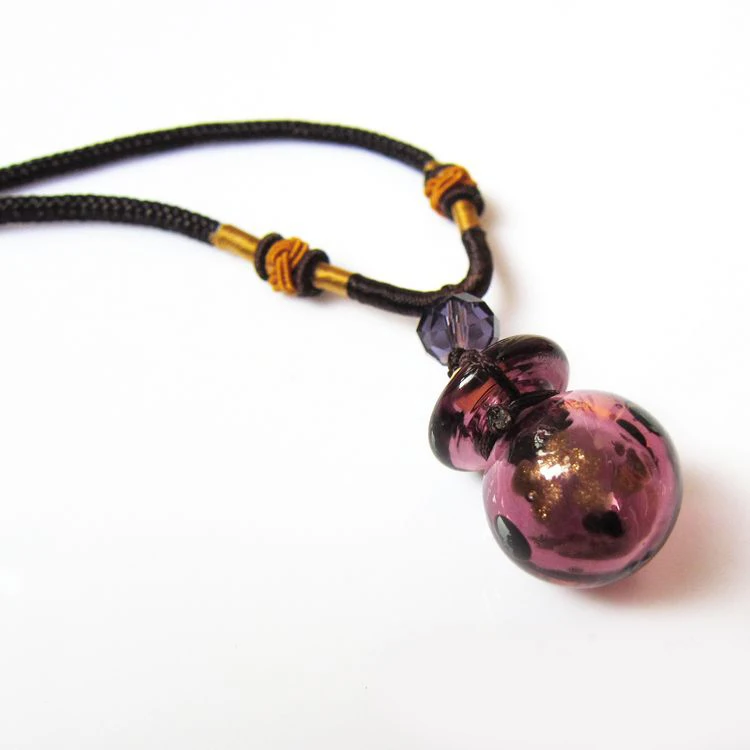 Красивое ожерелье с подвеской в виде духов из муранского стекла флаконы эфирным