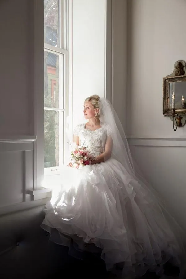 2016 Free Shipping Lace Chiffon Bridal Gowns Short Sleeves A-Line Wedding Dresses With Applique And Beads Vestido de novia | Свадьбы и