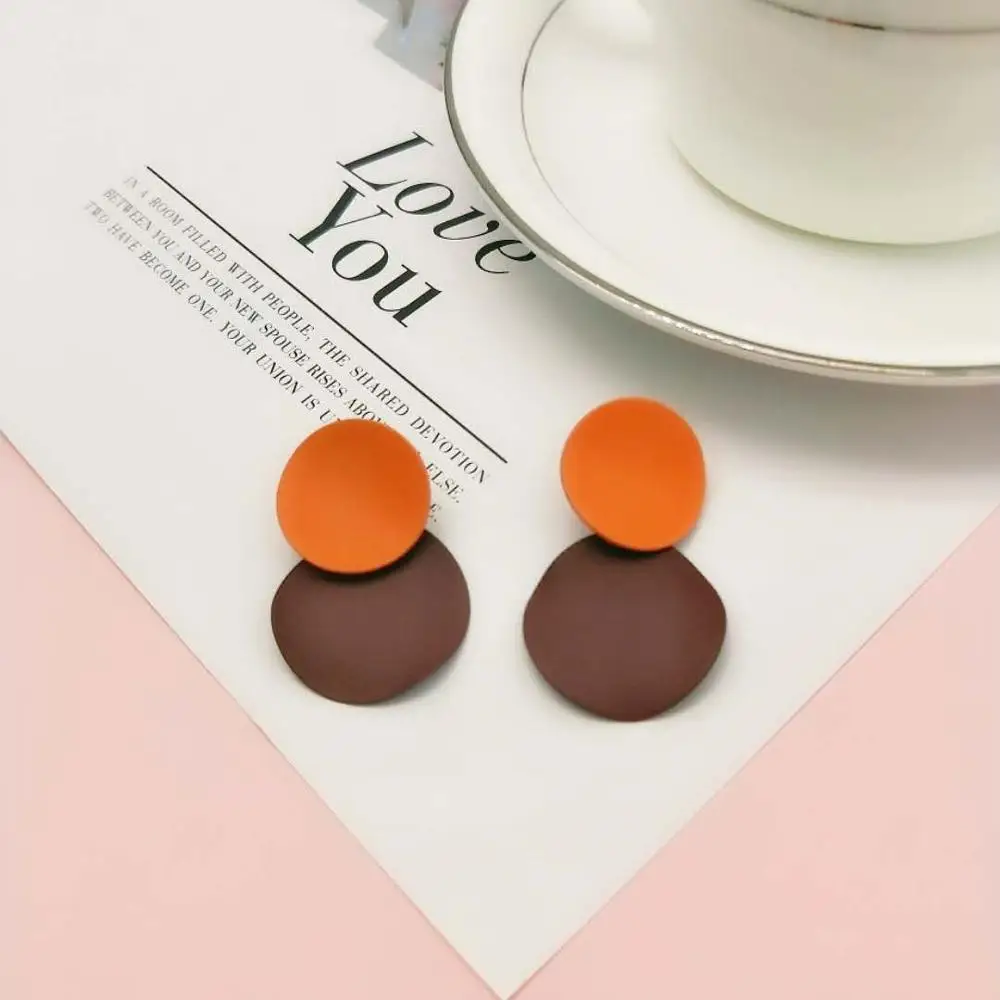 Модные женские сережки резиновые цветные Качественные серьги из железа |