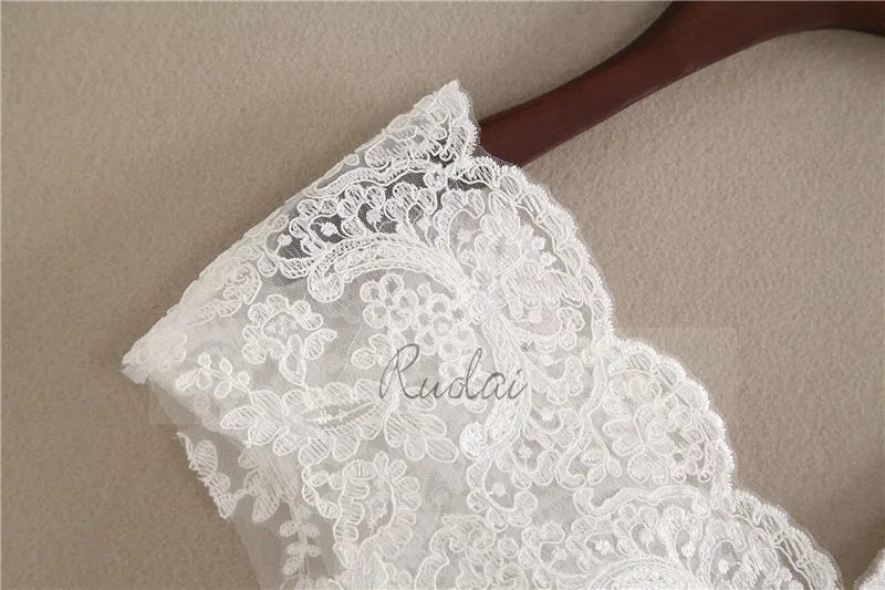 Женское свадебное болеро цвета слоновой кости/белого кружевное со шнуровкой на