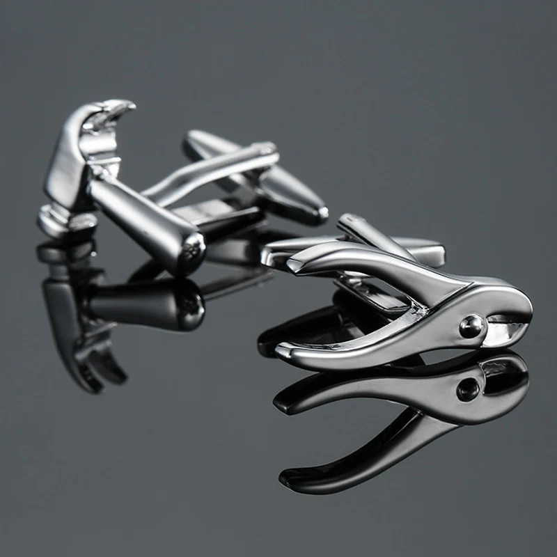 

Бесплатная доставка, высококачественные латунные запонки, новые модные серебристые запонки с молотком для мужских свадебных подарков.