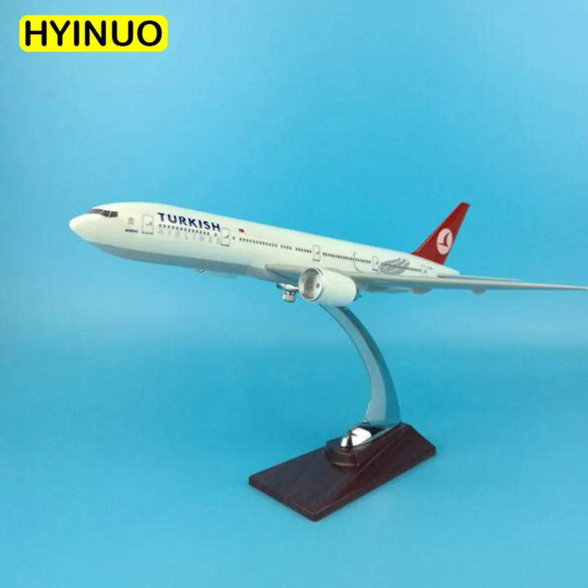 32 см 1/200 сплав Boeing B777 модель Турецкая Авиакомпания с базой самолета коллекционный