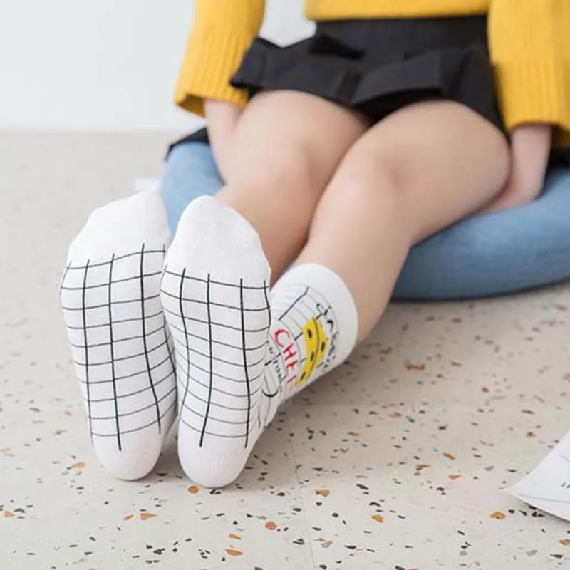 Женские повседневные носки дышащие хлопковые карамельных цветов с клубничным