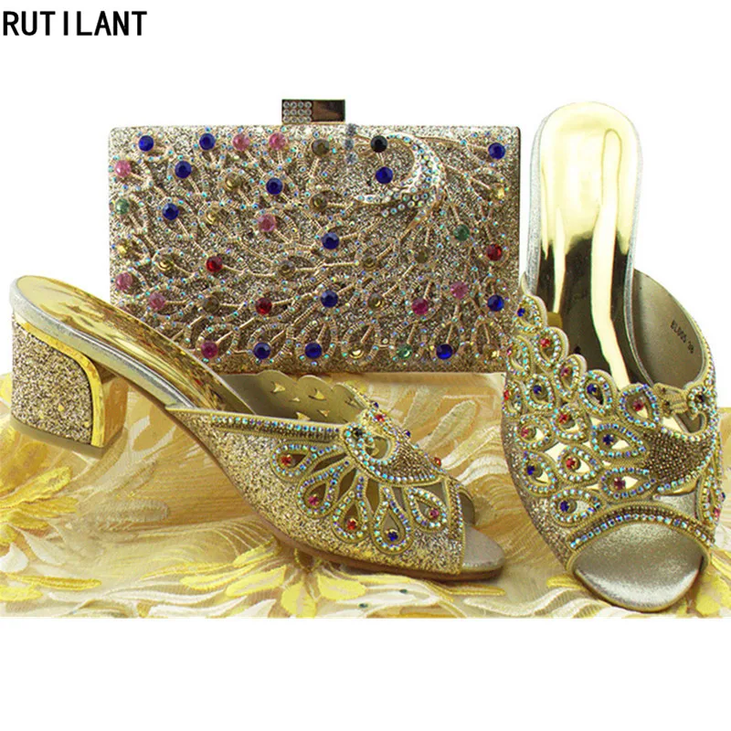 Новейшая Итальянская обувь с сумочкой в комплекте комплект из обуви и сумки