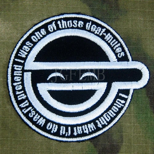 Черный фон белый дизайн призрак в оболочке отдельно стоящий комплекс Смеющийся