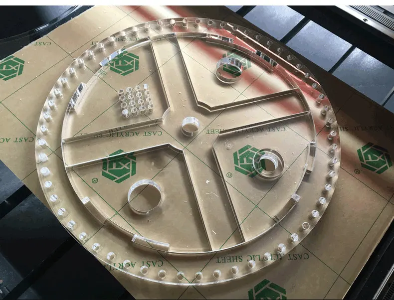 Прозрачная фотополиуретановая пластиковая панель прозрачная вырезанная s