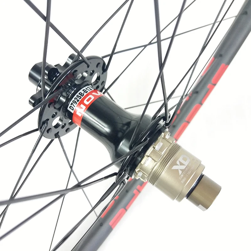 1360g 29er BOOST Углеродные колеса марафон XC 30 мм Асимметричный 24 Глубокий передний 15X100