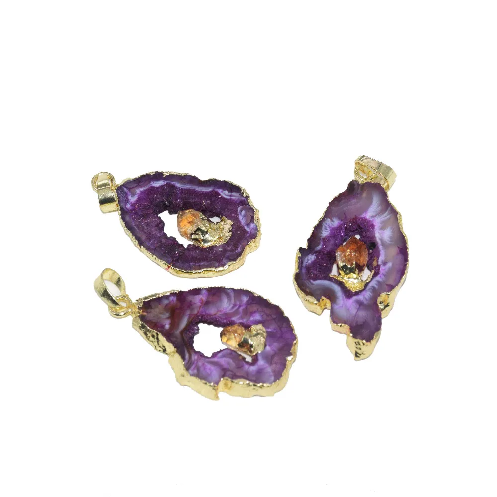 Женская цепочка с кулоном из натурального розового камня ювелирное изделие