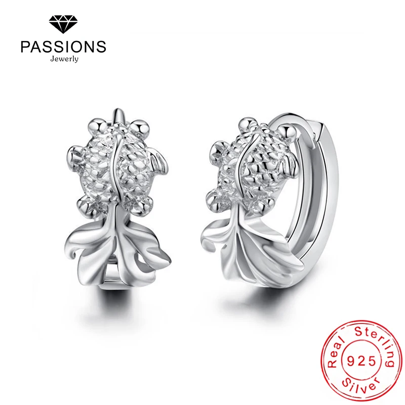 Серьги гвоздики из серебра 925 пробы с золотыми рыбками|fashion hoop earrings|hoop earringsearrings