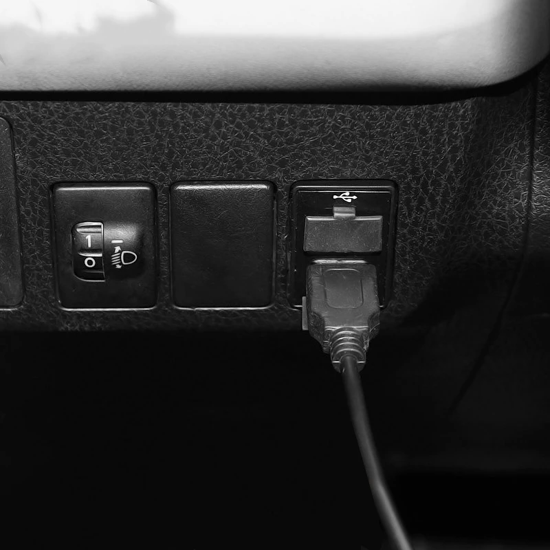 Для Toyota RAV4 2014 2018 высококачественный USB интерфейс заглушка на дно Стайлинг