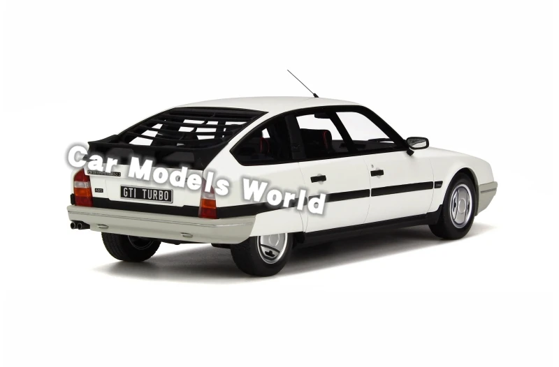 Полимерная модель автомобиля для Otto Cx2.5 GTI Turbo 2 (белый Meije) 1:18 + небольшой подарок! |