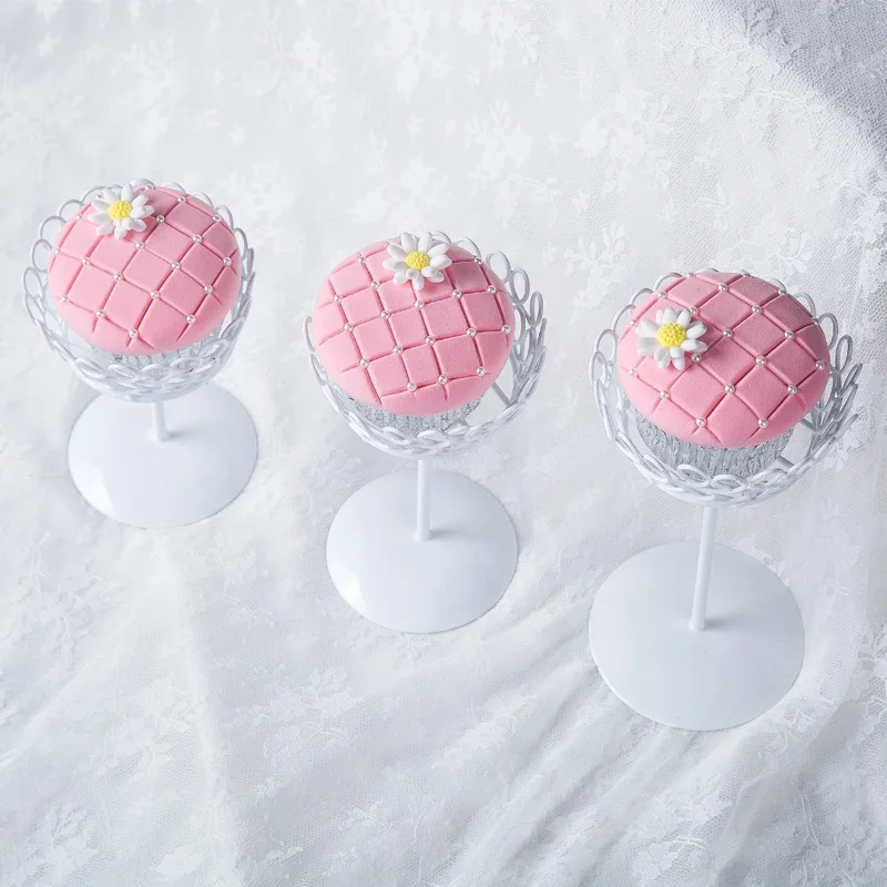 

Cupcake holder birthday cake plate wedding wedding arrangement wrought iron cup cake holder