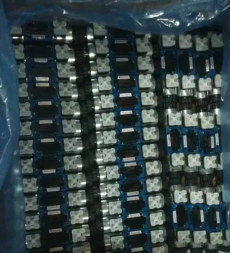 

R900902940 Новый REXROTH клапан 4WRA 6 E30-2X/G24N9K4 автомобильный нипель