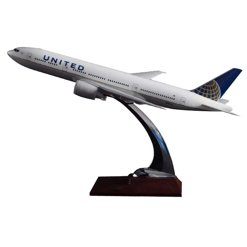 Модель самолета американской авиакомпании United Airlines модель боинг 777 B777