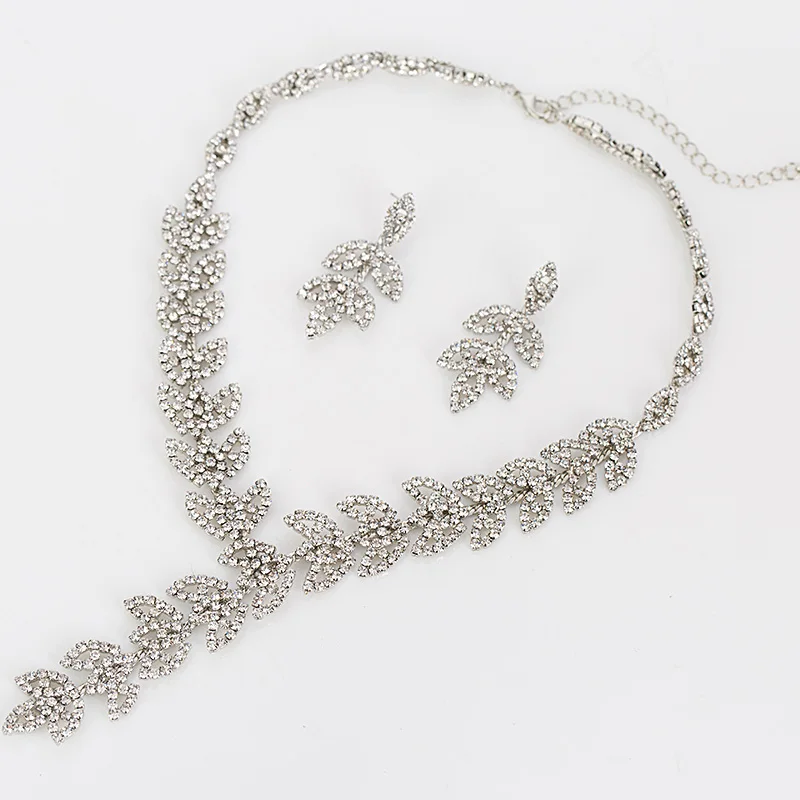 2018 Мода кисточкой Инкрустировать кулон Цепочки и ожерелья посеребренные