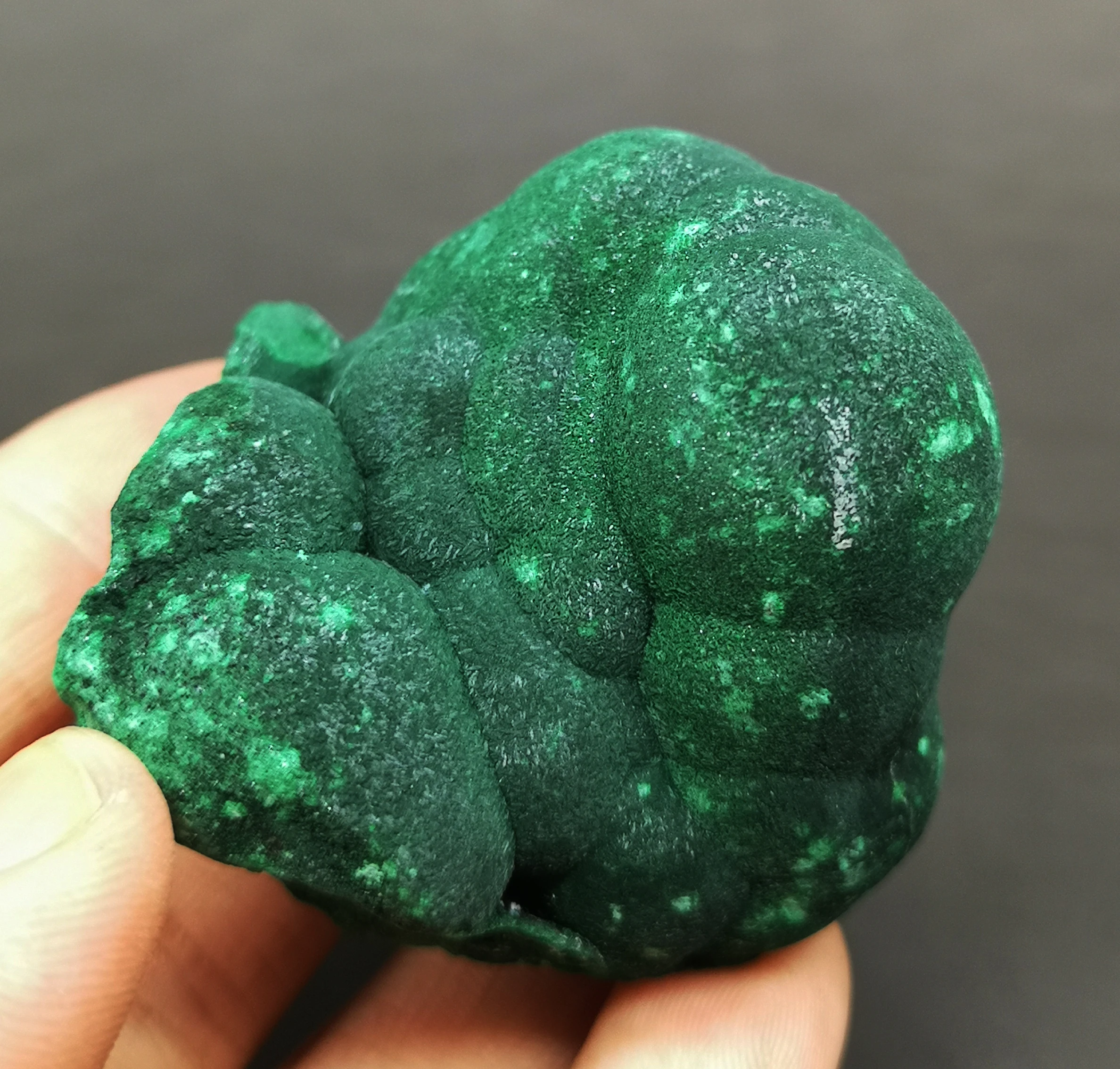 

127g Stone and crystal Natural Malachite mineral specimen Original Stone Ornamental stone teaching specimen collection