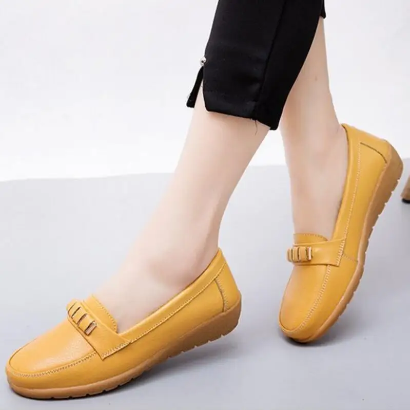 Женские офисные туфли лодочки женские на низком массивном каблуке Повседневная