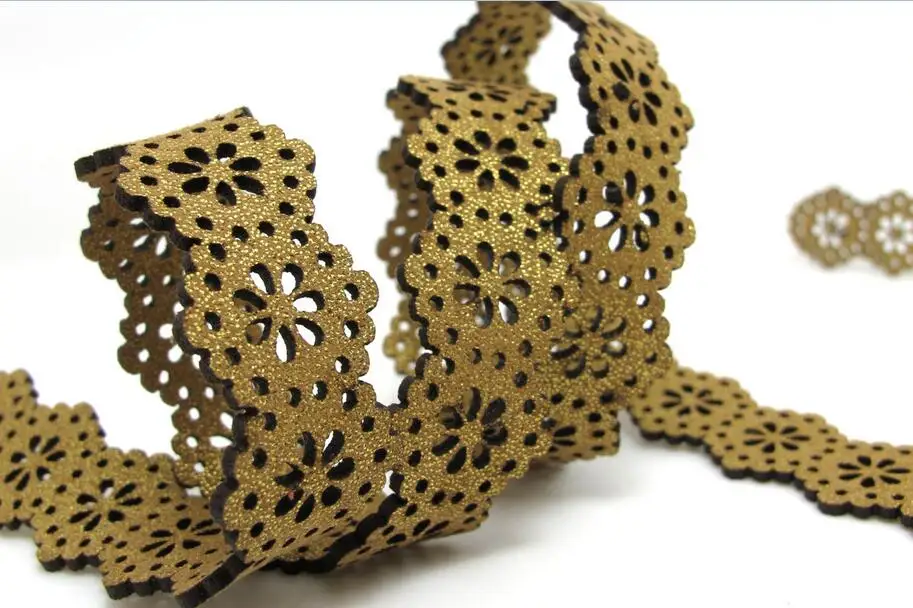 Рисунок 2 - 1,7 см, Золотая блестящая Цветочная вырезка