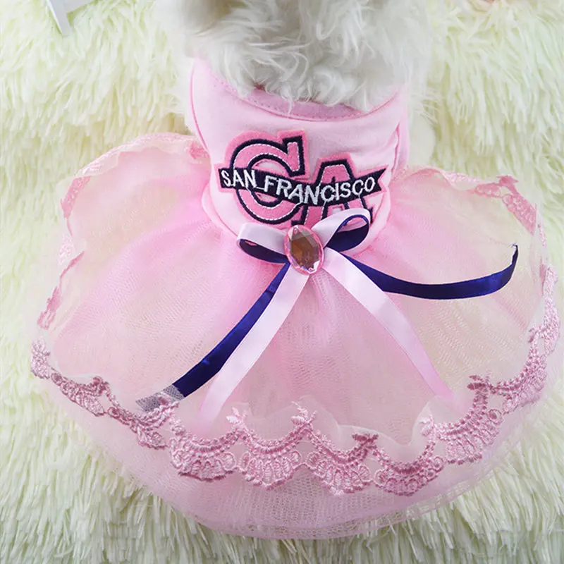 Pink Модная кружевная одежда для домашних собак с последними рисунками летние свадебные платья синего и розового цветов для маленьких собак DC781 - Цвет: Pink