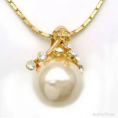 

White South Sea Shell Pearl Crystal Yellow Pendant & Necklace