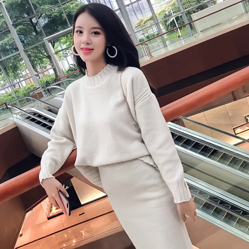 Женский трикотажный комплект из 2 предметов пуловер с длинным рукавом и юбка