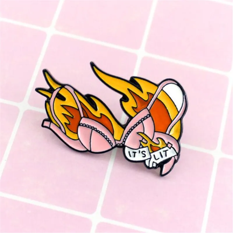 1 шт. красный креативный значок пламени металлический мультяшный для рюкзака