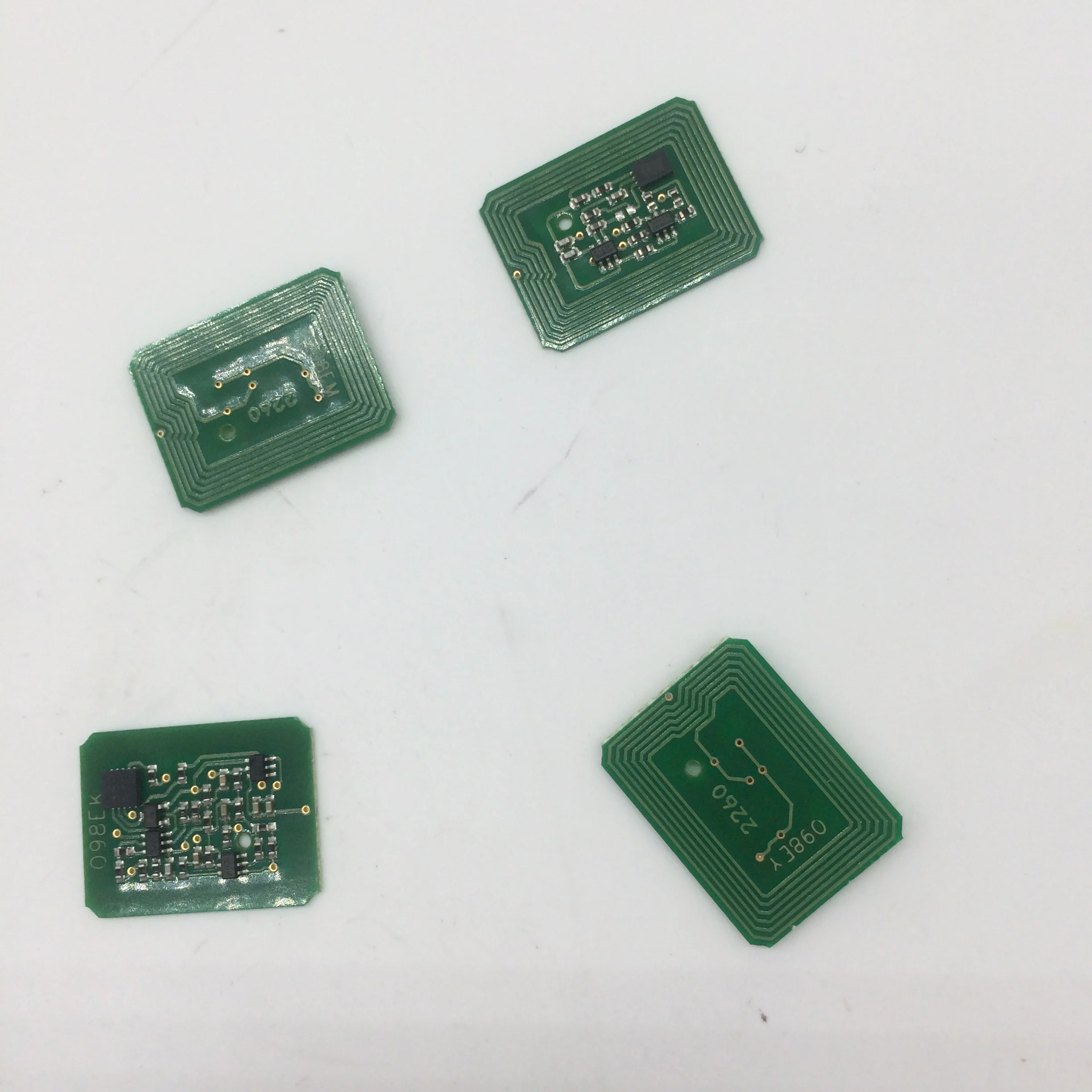 4PK (KCMY) C9600 чип сброса тонера C9600/9800 для OKI Запчасти принтера | Компьютеры и офис