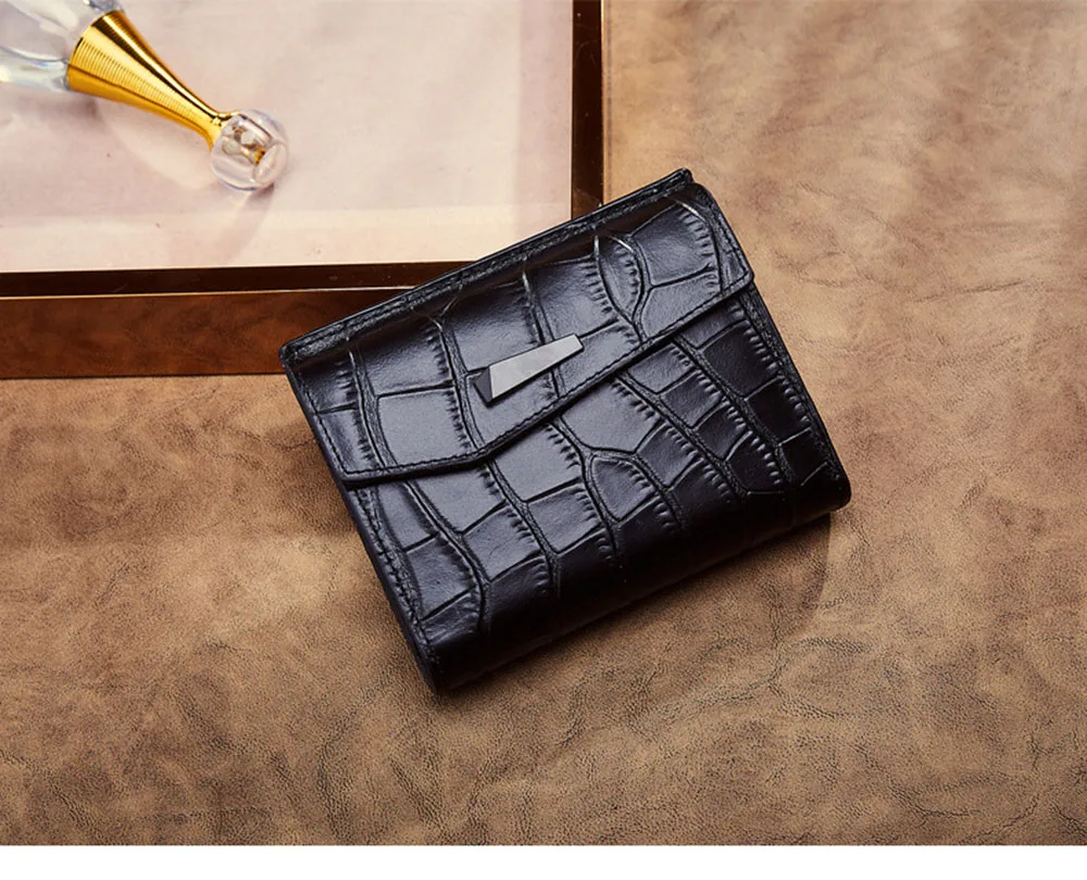 Fashion short paragraph multi-card wallet Simple trend ladies wild High capacity buckle bag |