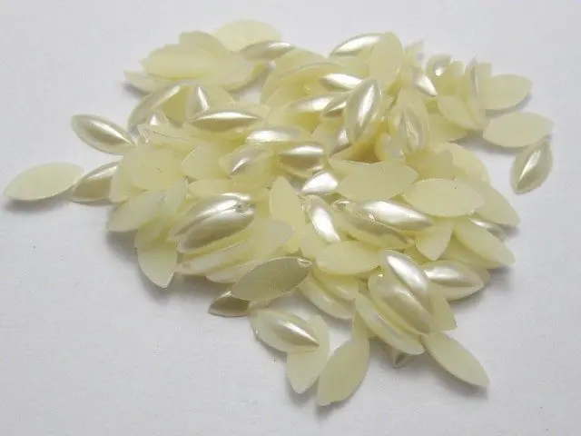 

1000 Ivory Horse Eye Half Pearl Bead 4X8mm Flat Back Scrapbook Craft
