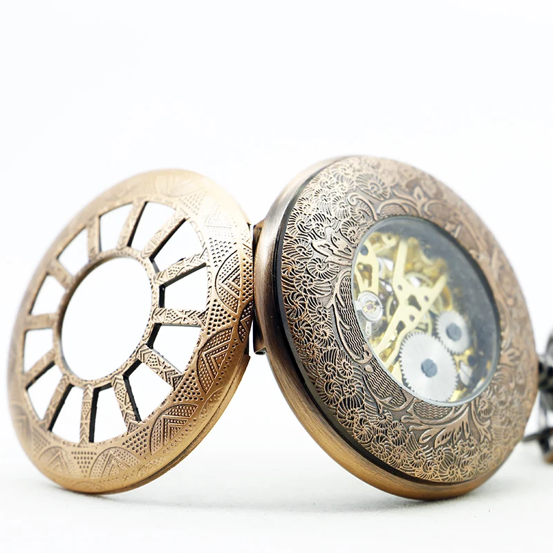 Antique Copper Hollow Digital Handwind Mechanical Pocket Watch Vintage Steampunk Fob Chain Watch for Men and Women Gifts