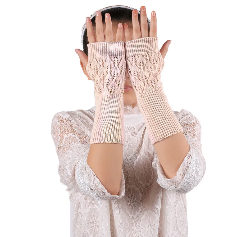 Зимние вязаные перчатки без пальцев женские теплые Ажурные с листьями варежки |