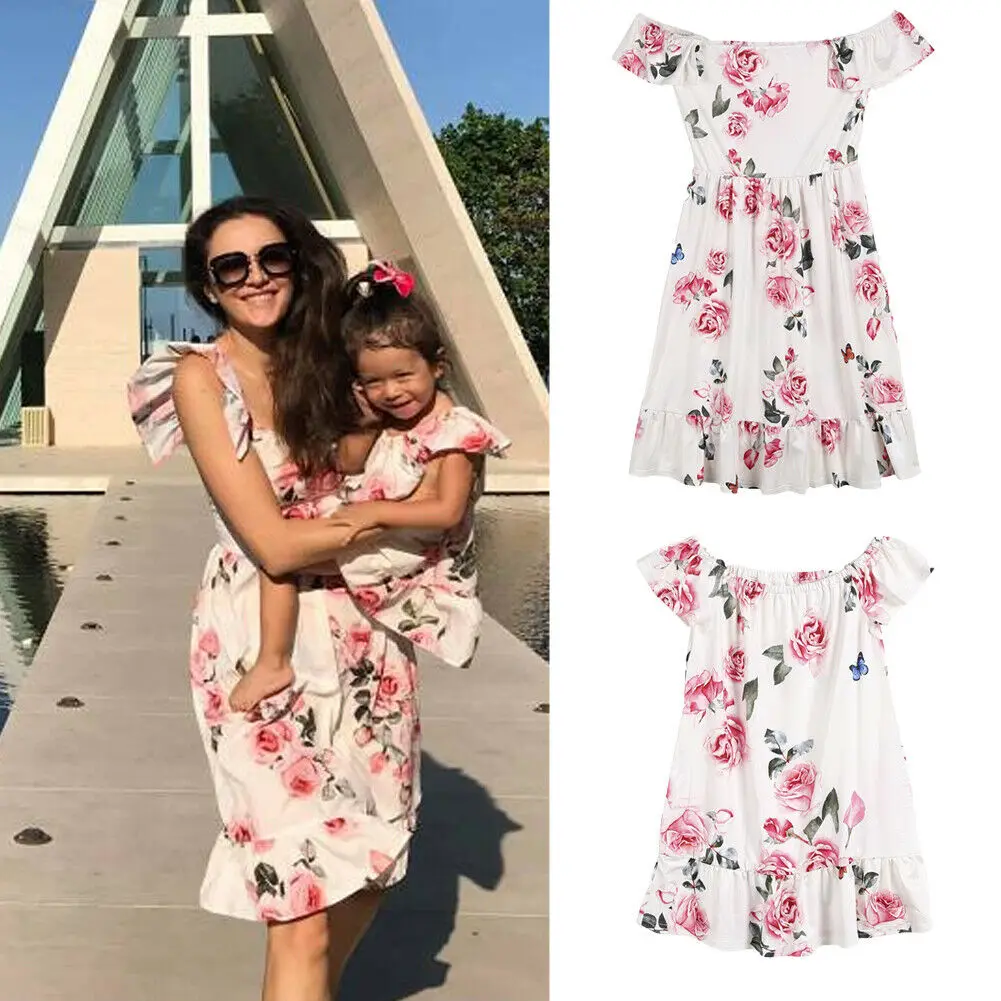 Одинаковые платья для всей семьи Мама и я летние праздничные Платья с цветочным