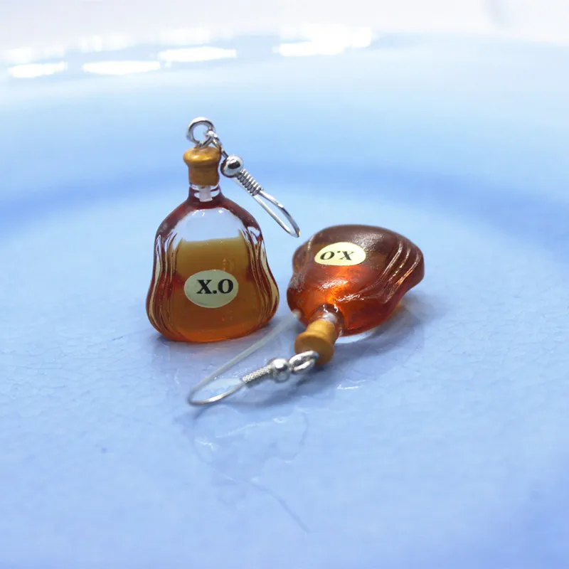 Забавные серьги в виде бутылки красного вина женские модные креативные ручной