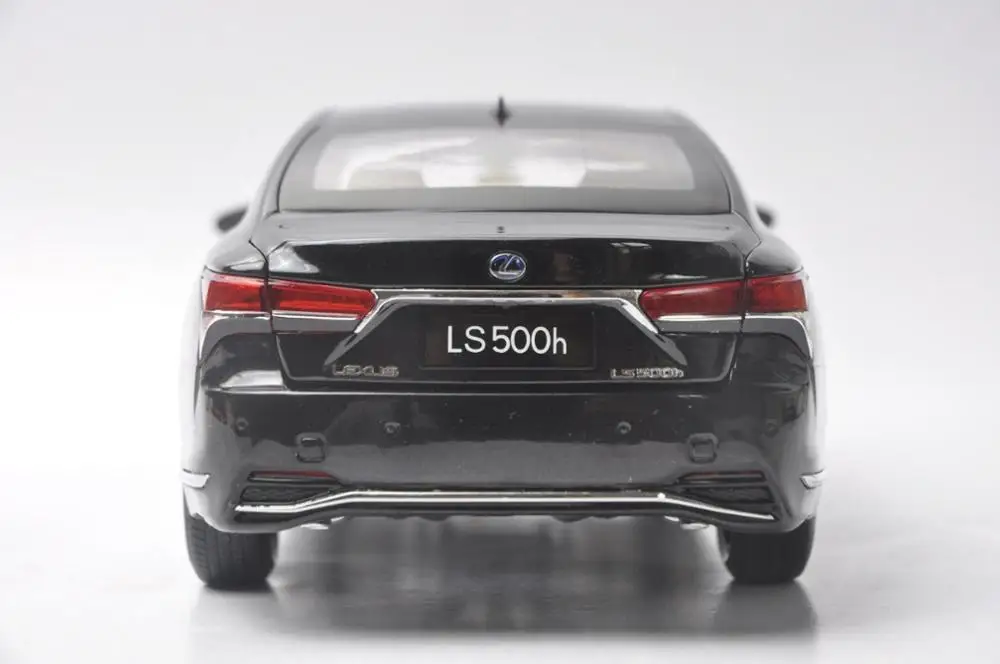 1:18 литая модель для Lexus LS500h черный Седан сплав игрушечный автомобиль миниатюрная коллекция подарок Ls 500 LS500 LC500
