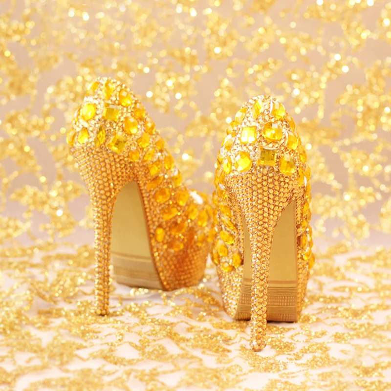 Женские туфли-лодочки на платформе высоком каблуке украшенные стразами