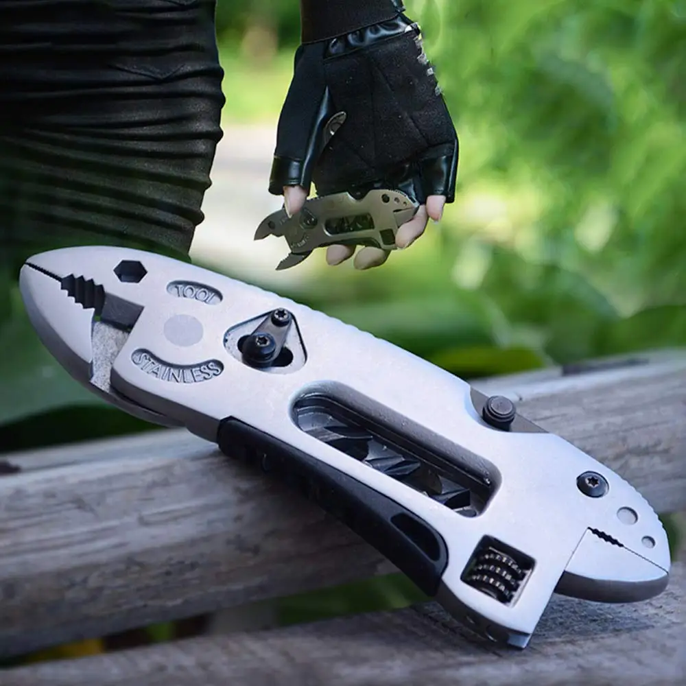 

Outdoor Survival Kit Camp Fold Multi Tool Knife Repair Adjust Screwdriver Wrench Jaw Plier multi function Spanner Gear