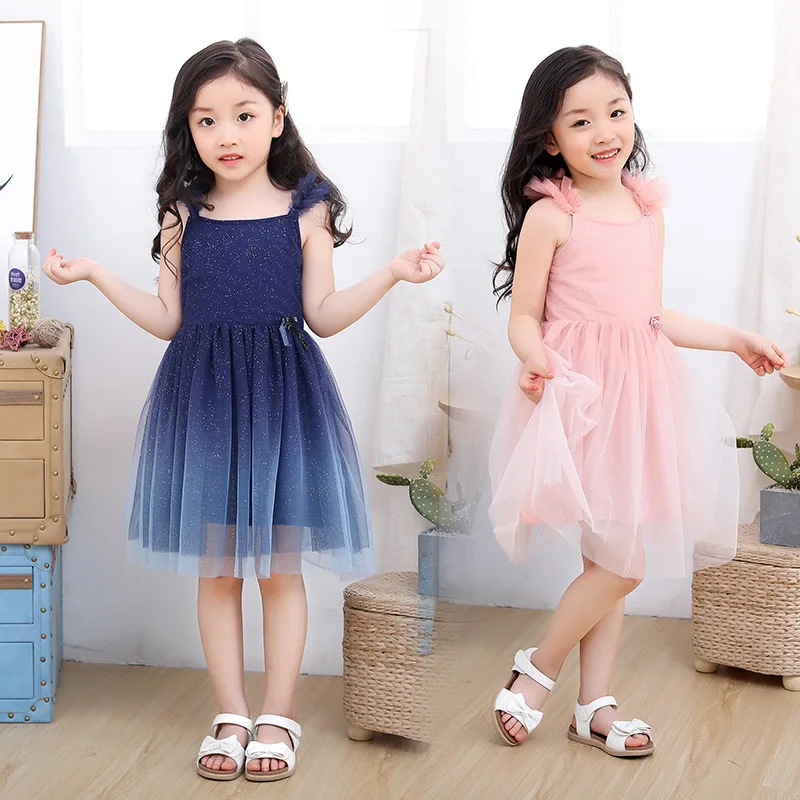 Блестящее рождественское платье винтажное кружевное с фатиновой юбкой для