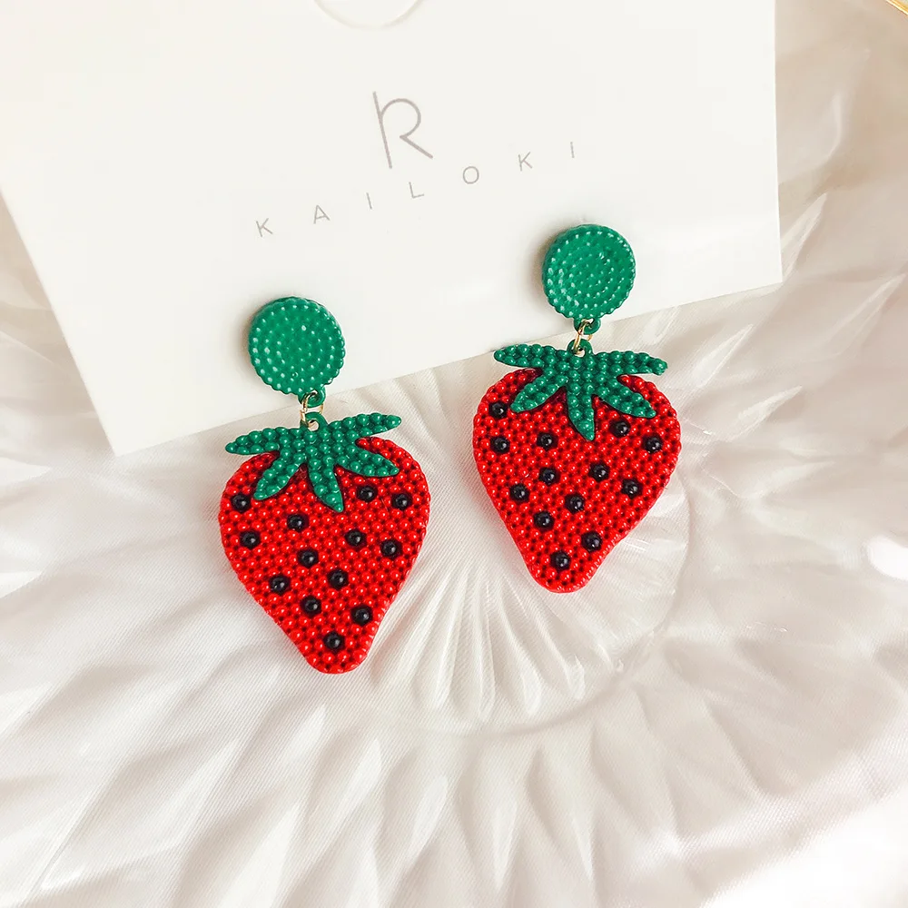 Женские серьги капельки в японском стиле оригинальные модные с клубникой