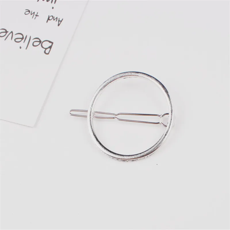 Модные женские туфли цвета: золотистый серебристый в виде геометрических фигур