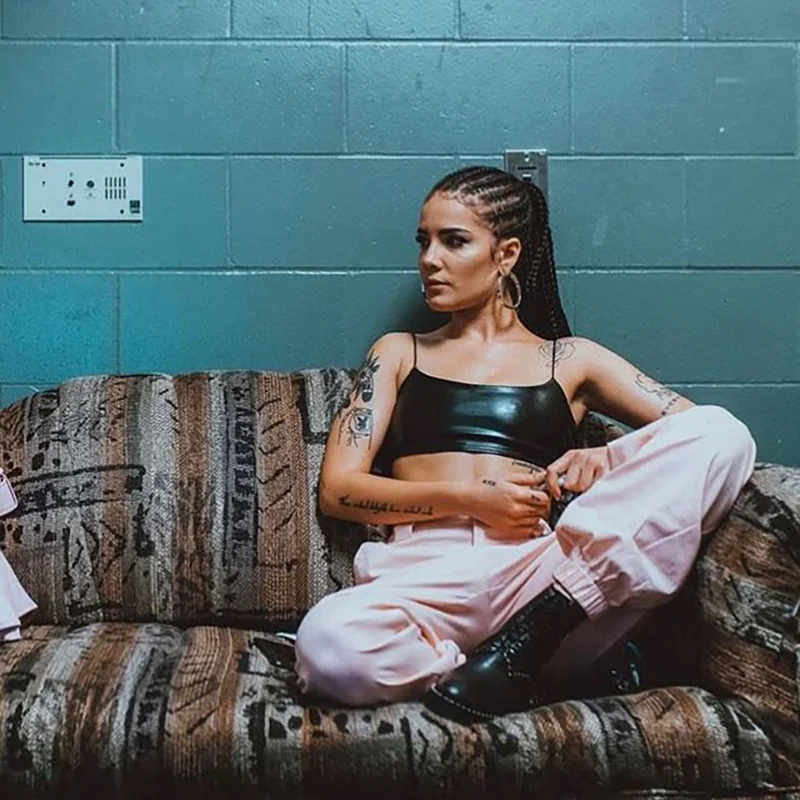 Женские брюки карго в стиле панк розовые свободные с высокой талией и цепочкой