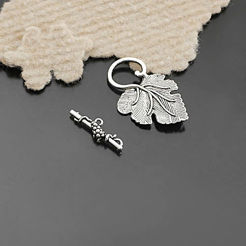 

(26300)10Sets 37x22MM,25x7MM Antique Style Zinc Alloy Grape Leaf O Toggle Clasps Bracelets Clasps Jewelry Findings Accessories